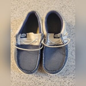 Hey Dude boys toddler boys shoes size 9